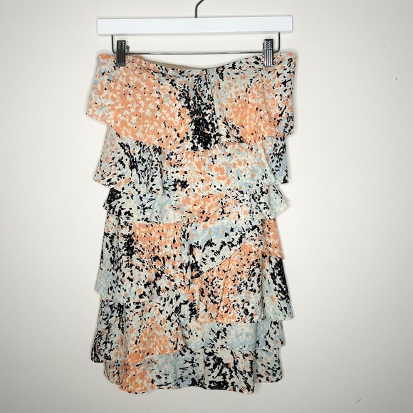 BCBGMaxAzria Layered Ruffle Mini Dress Double Lined Strapless Size 2 MSR… - Picture 3 of 12